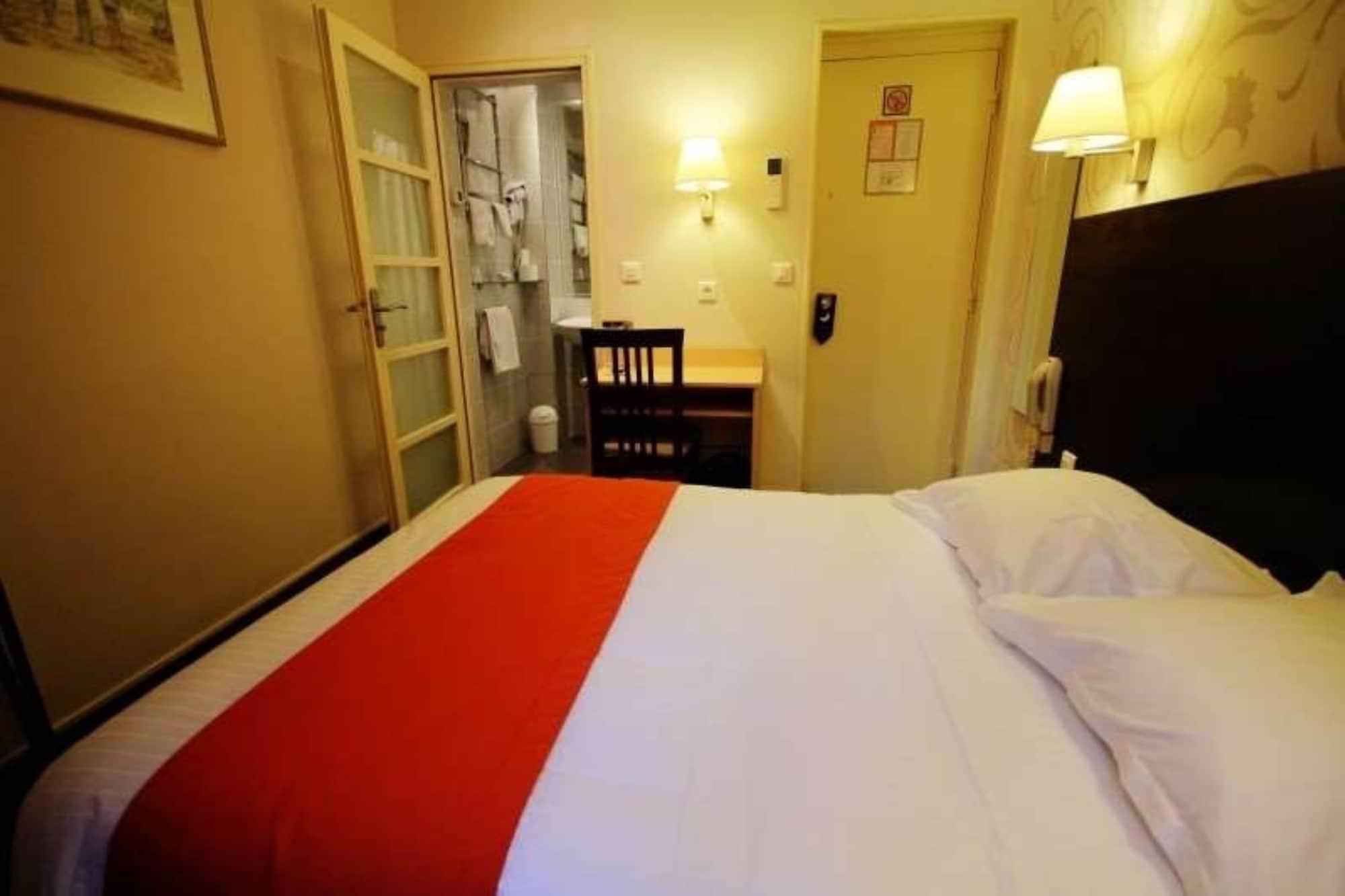 Hotel Des Trois Gares Paris Exterior photo