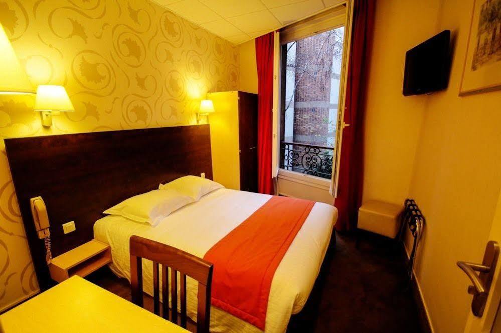 Hotel Des Trois Gares Paris Exterior photo